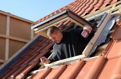 Pose de fenêtres de toit Velux à Peyrolles